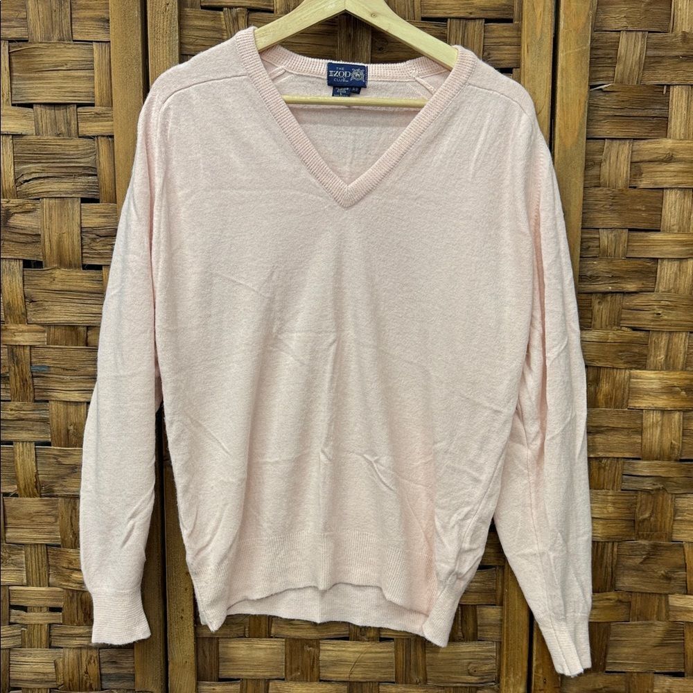 Vintage Izod Men's Light Pink V-Neck Sweater 100% Orlon